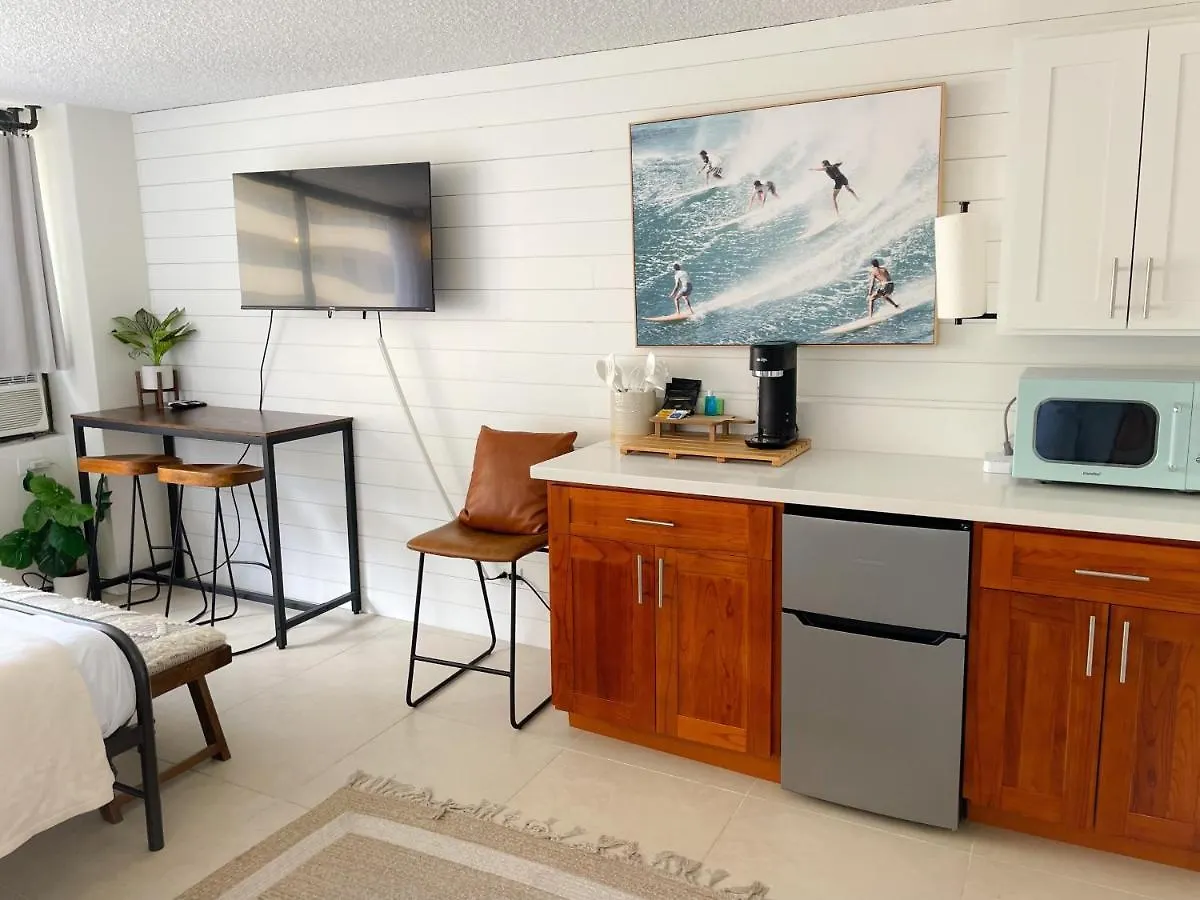 Modern Surf Chic Studio Condo Honolulu