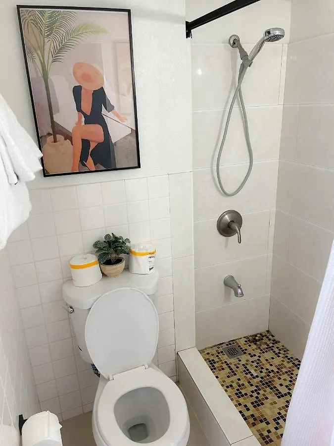 Apartment Modern Surf Chic Studio Condo Honolulu